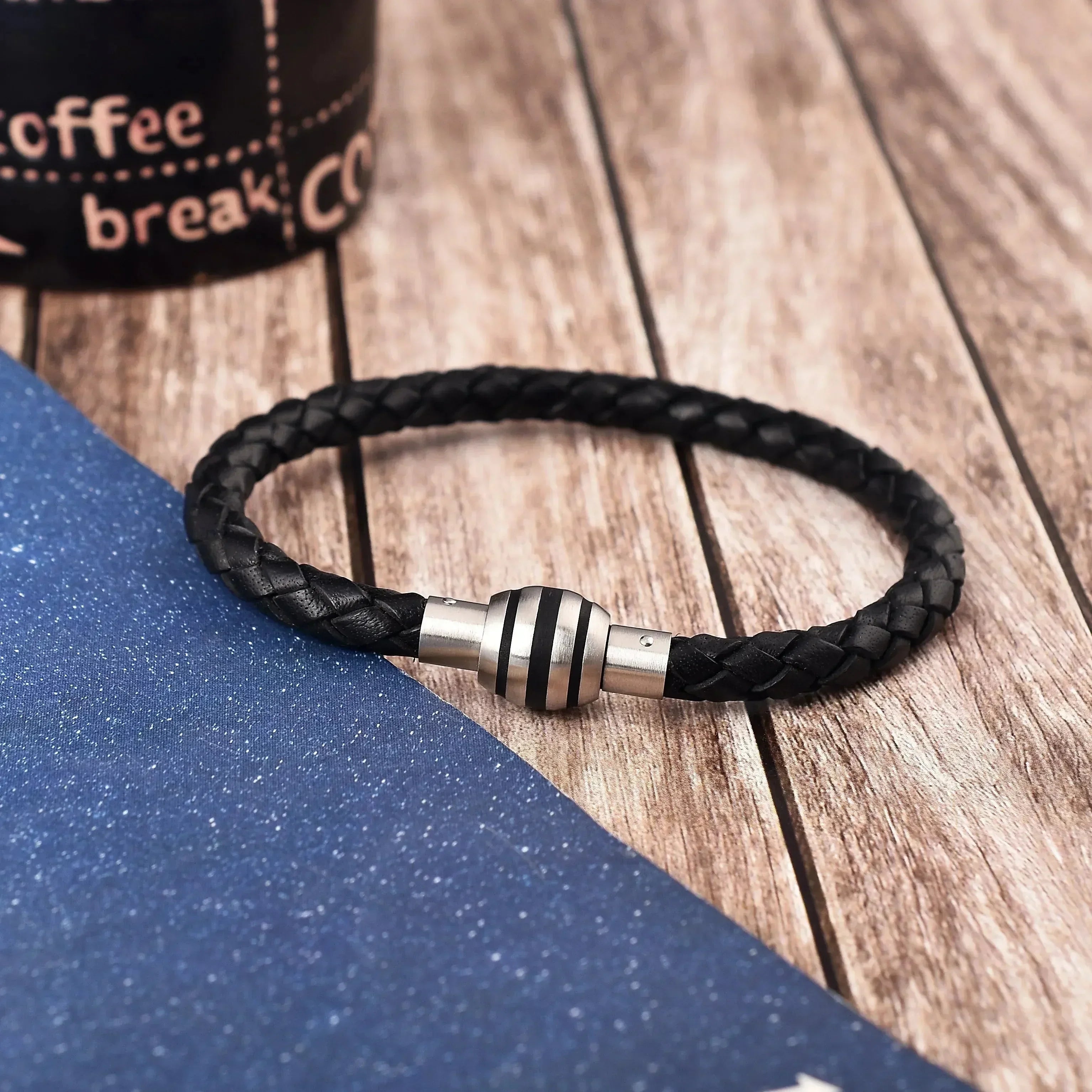 Pulsera de cuero trenzada para hombre