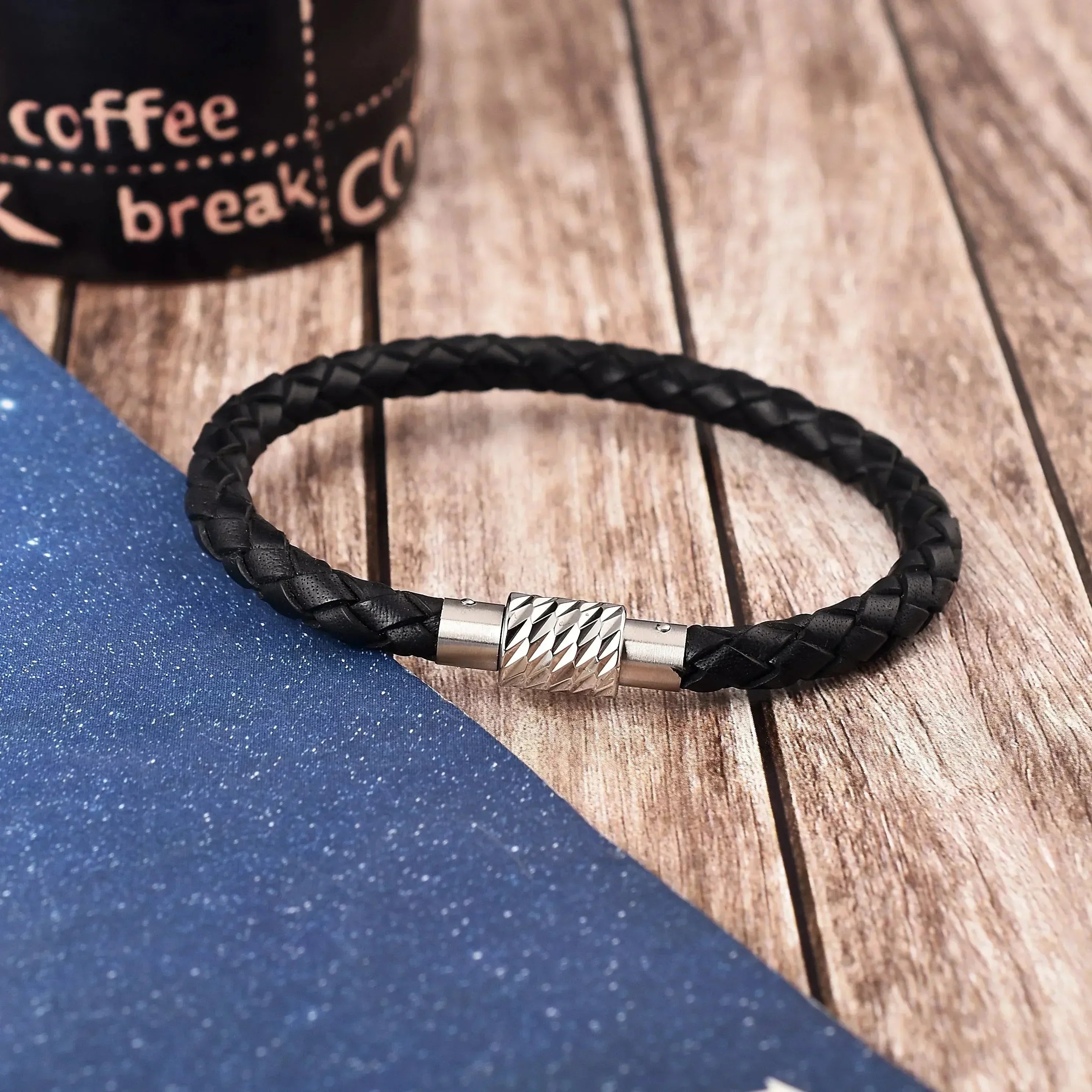 Pulsera de cuero trenzada para hombre