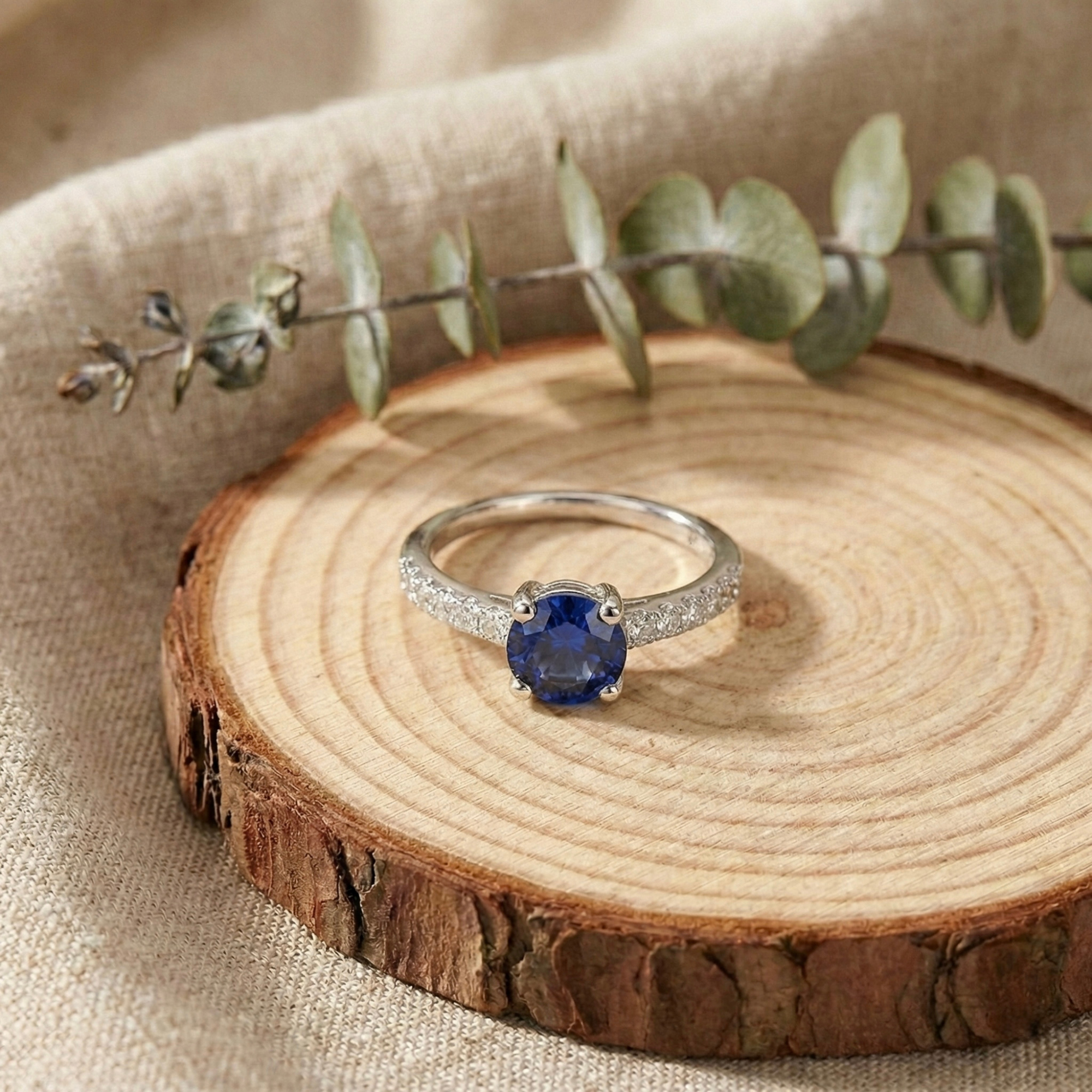 Ceylon Sapphire Round Solitare Ring