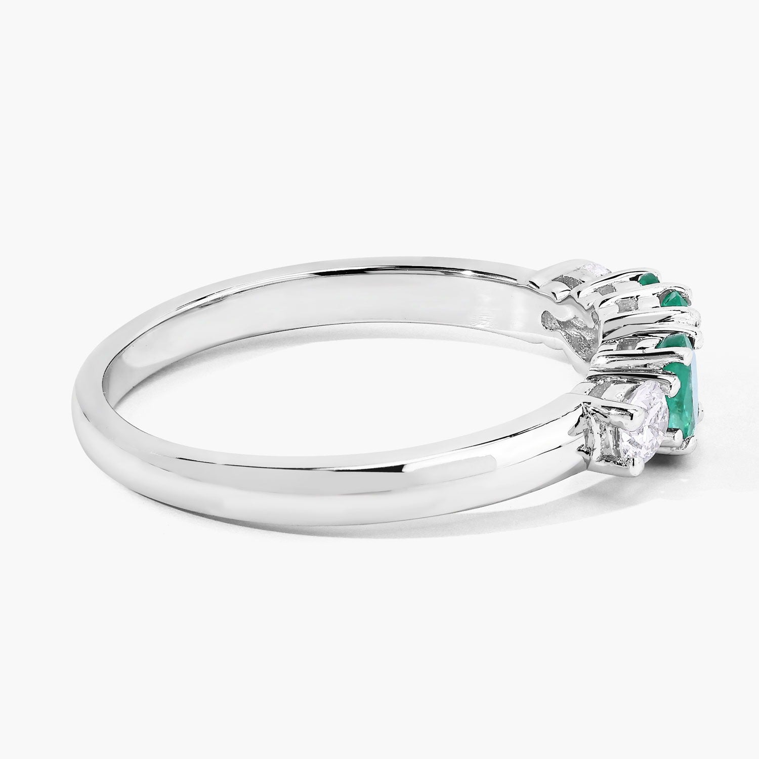 0.49 Ct Oval Green Zambian Emerald & Lab Diamond Prong Silver Graduated Five Stone Ring
