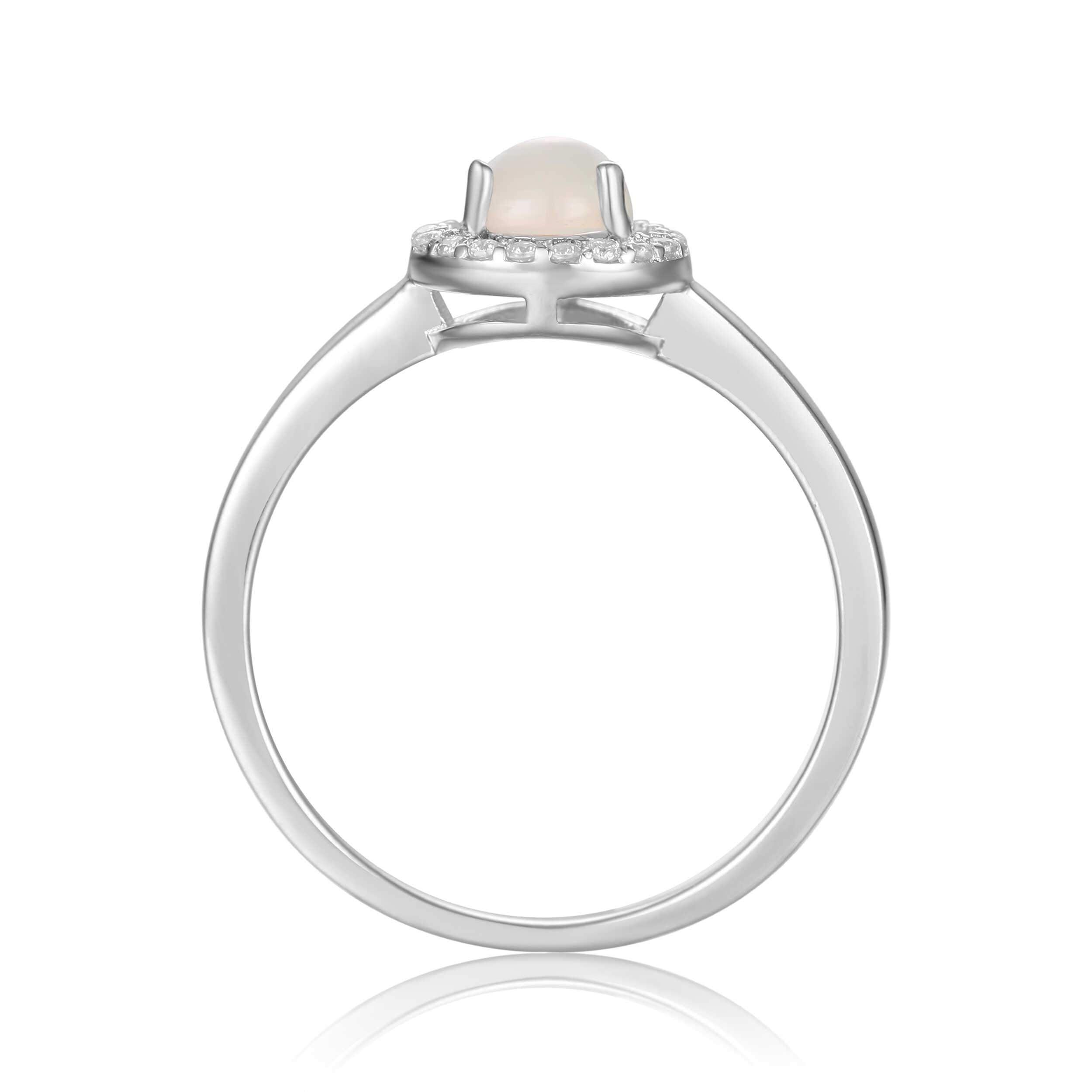 Rings for her, rings for mom