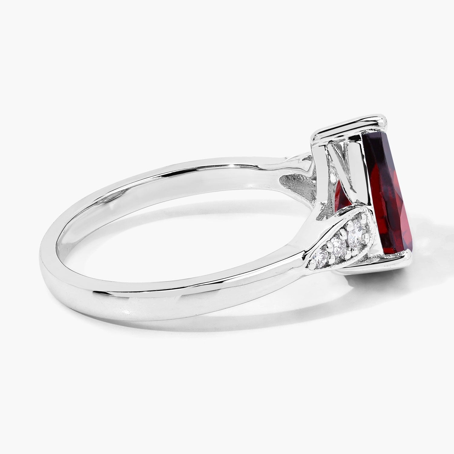 2.45 Ct Pear Red Mozambique Garnet & Lab Diamond Prong Silver Cocktail Ring