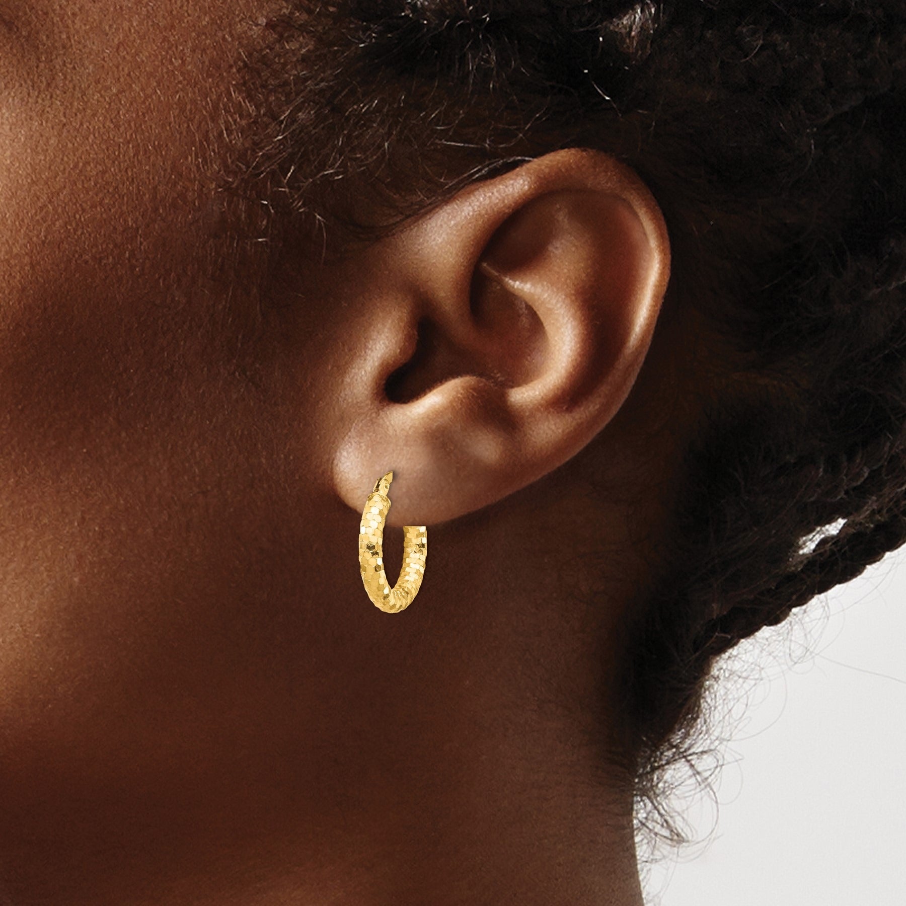 Diamond-cut 14K Gold Hoop Earrings